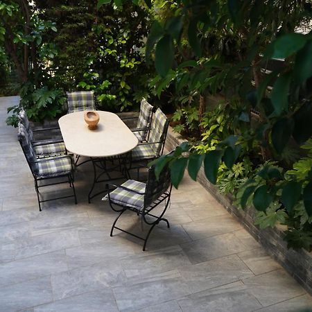 Garden Apartment Next To The Mall -Private Parking Athènes Extérieur photo