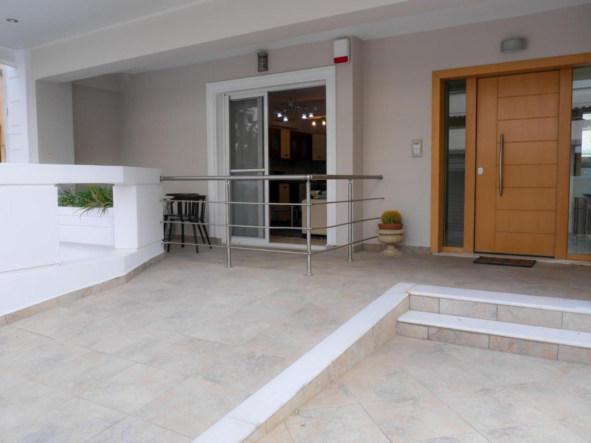 Garden Apartment Next To The Mall -Private Parking Athènes Extérieur photo