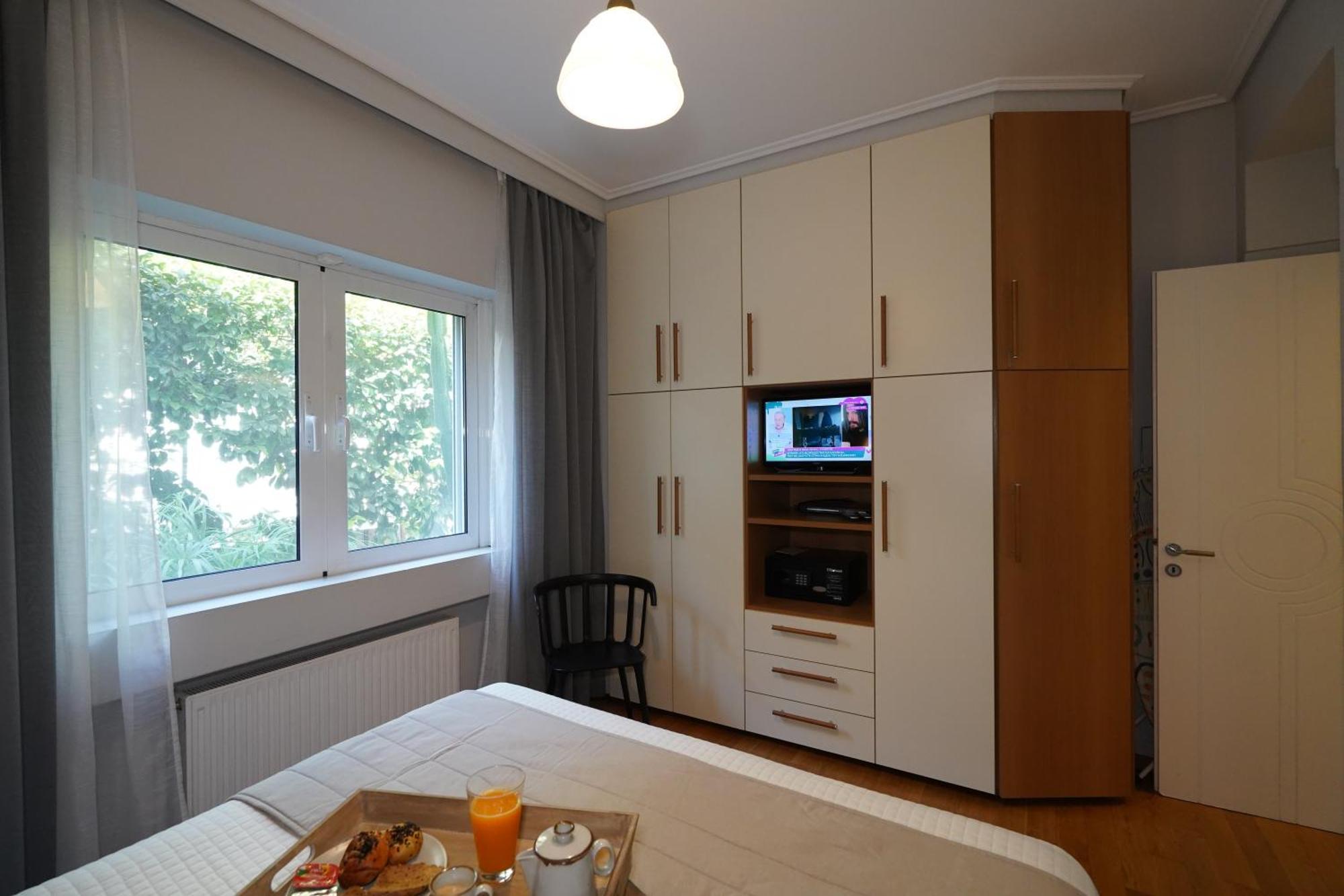 Garden Apartment Next To The Mall -Private Parking Athènes Extérieur photo