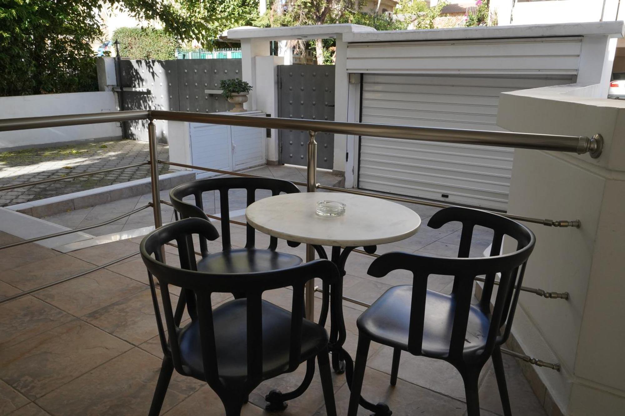 Garden Apartment Next To The Mall -Private Parking Athènes Extérieur photo
